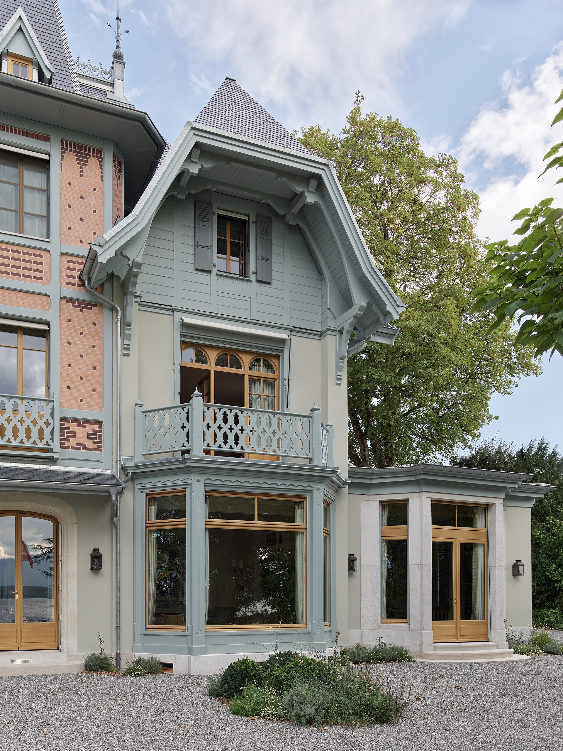 Ahp0069 AIQ4 012133 J2560